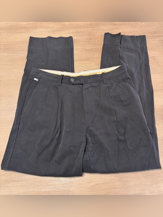 Tommy Bahama Other - Tommy Bahama Pleated Silk/Cotton Casual Chino Pants. Black Herringbone. 34X32.